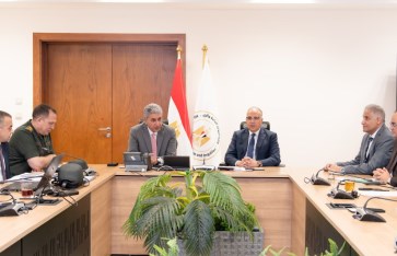 اجتماع يضم عددا من الوزراء يناقش التعدي على النيل