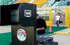 الفيديو (VAR)