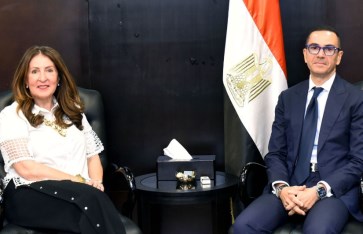 وزير الاستثمار والسفيرة الأمريكية