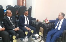 وفد نقابة الصفيين في زيارة سفارة لبنان وفد نقابة الصفيين في زيارة سفارة لبنان