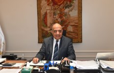 وزير الكهرباء