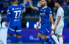 الهلال والفتح 