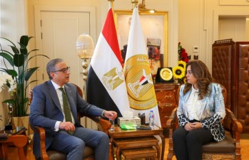 وزيرة التنمية المحلية ومحافظ الفيوم وزيرة التنمية المحلية ومحافظ الفيوم