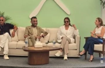 ليلى علوي من الندوة  ليلى علوي من الندوة