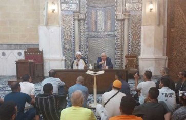 خلال الندوة خلال الندوة