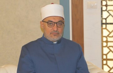 دكتور نظير عياد دكتور نظير عياد