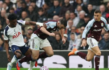 أستون فيلا وتوتنهام  أستون فيلا وتوتنهام