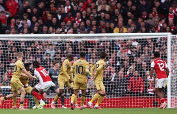 أرسنال وكريستال بالاس  أرسنال وكريستال بالاس