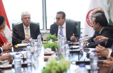 الاجتماع الأول للجنة التنسيقية الدائمة لتوحيد وتنسيق الرؤى بين المستشفيات التابعة للصحة والتعليم العالى الاجتماع الأول للجنة التنسيقية الدائمة لتوحيد وتنسيق الرؤى بين المستشفيات التابعة للصحة والتعليم العالى