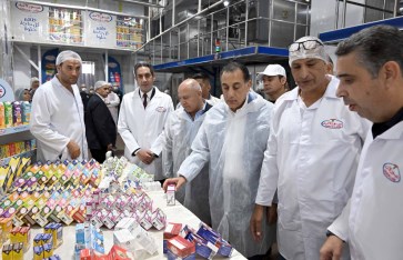 جولة رئيس الوزراء بمصانع عبور لاند جولة رئيس الوزراء بمصانع عبور لاند