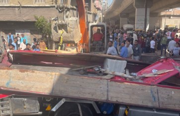 انقلاب سيارة نقل من أعلى كوبري على شريط السكة الحديد بالبحيرة  انقلاب سيارة نقل من أعلى كوبري على شريط السكة الحديد بالبحيرة