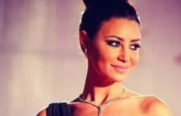 الفنانة أروى جودة  الفنانة أروى جودة