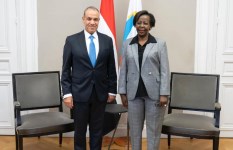 وزير الخارجية يلتقي مع سكرتيرة الفرانكفونية