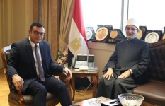 وزير الاسكان ومفتي الجمهورية