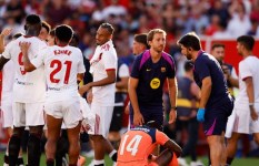 برشلونة وإشبيلية 