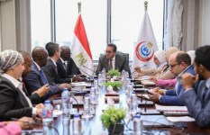 اجتماع وزير الصحة مع وفد البنك الدولى