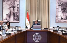 اجتماع متابعة المشروعات الصغيرة فى المحافظات الحدودية