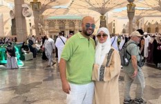 الفنان حاتم صلاح  الفنان حاتم صلاح