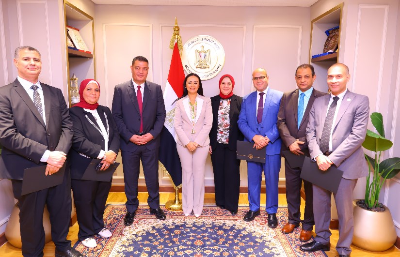 اللجنة العليا لمتابعة الشكاوى اللجنة العليا لمتابعة الشكاوى