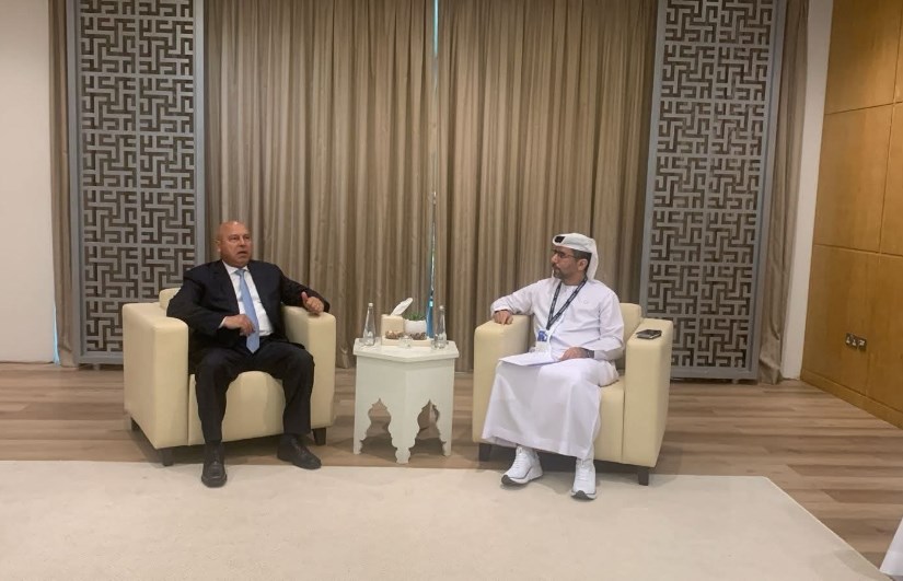 كامل الوزير يلتقي الرئيس التنفيذي لموانئ أبوظبي كامل الوزير يلتقي الرئيس التنفيذي لموانئ أبوظبي