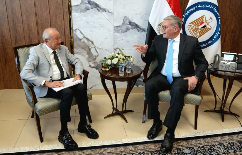 وزير البترول والمهندس نجيب ساويرس وزير البترول والمهندس نجيب ساويرس