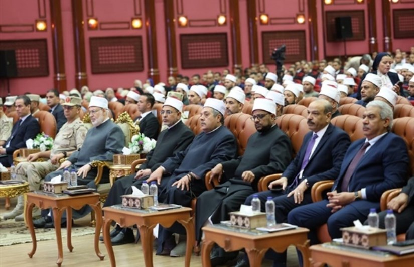 خلال الاحتفال خلال الاحتفال
