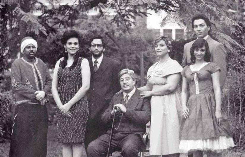 عرض لو عرف الشباب عرض لو عرف الشباب