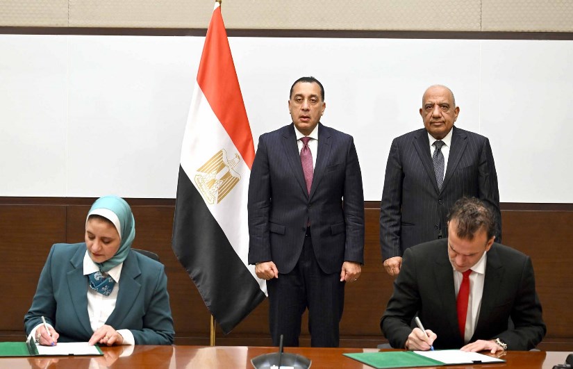 توقيع اتفاقية الربط الكهربائي بين مصر وأوروبا توقيع اتفاقية الربط الكهربائي بين مصر وأوروبا