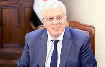 د أيمن عاشور