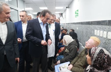 الدكتور حسام عبدالغفار وزير الصحة