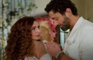 دينا الشربيني وكريم محمود عبد العزيز 