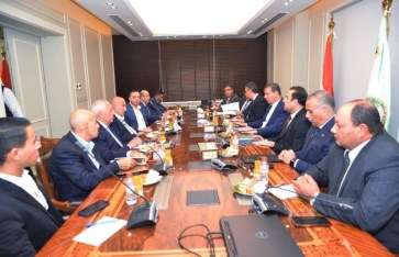 وزيرا الزراعة والتموين ورئيس مستقبل مصر يبحثون مع اتحاد الدواجن تحفيز الإنتاج