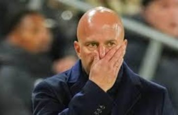 سلوت مدرب ليفربول 