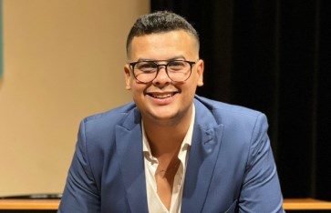 المخرج محمد عصمت