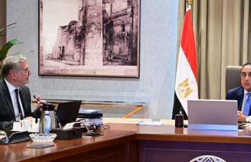 اجتماع رئيس الوزراء مع وزير البترول