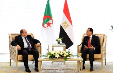 مدبولى والوزير الأول الجزائرى