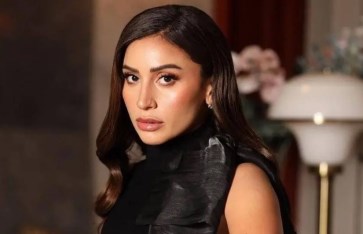  الفنانة دينا الشربيني