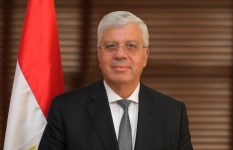  الدكتور أيمن عاشور وزير التعليم العالي