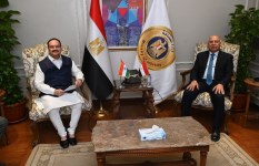 الفريق كامل الوزير ونظيره الهندي