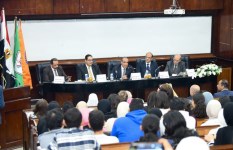 الدكتور بدر عبدالعاطي وزير الخارجية 