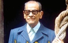 نجيب محفوظ 