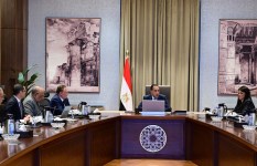 اجتماع متابعة مشروعات الطاقة المتجددة