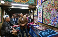 رئيس الوزراء يتفقد تطوير حارة الروم والخيامية