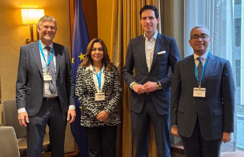 وزيرة البيئة تلتقي المفوض الأوروبي لشؤون المناخ وزيرة البيئة تلتقي المفوض الأوروبي لشؤون المناخ