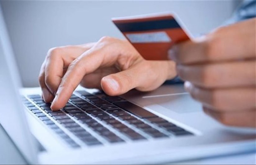 كيفية دفع مخالفات المرور بالفيزا 2025