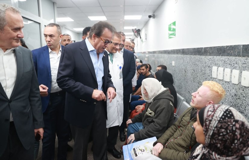 الدكتور حسام عبدالغفار وزير الصحة