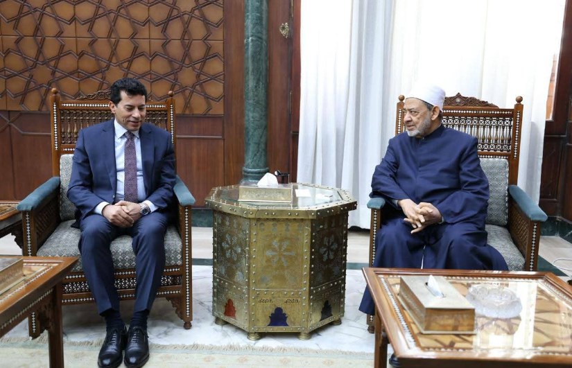 شيخ الأزهر ووزير الرياضة 