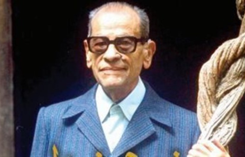 نجيب محفوظ 