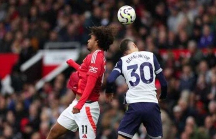 توتنهام ومانشستر يونايتد 