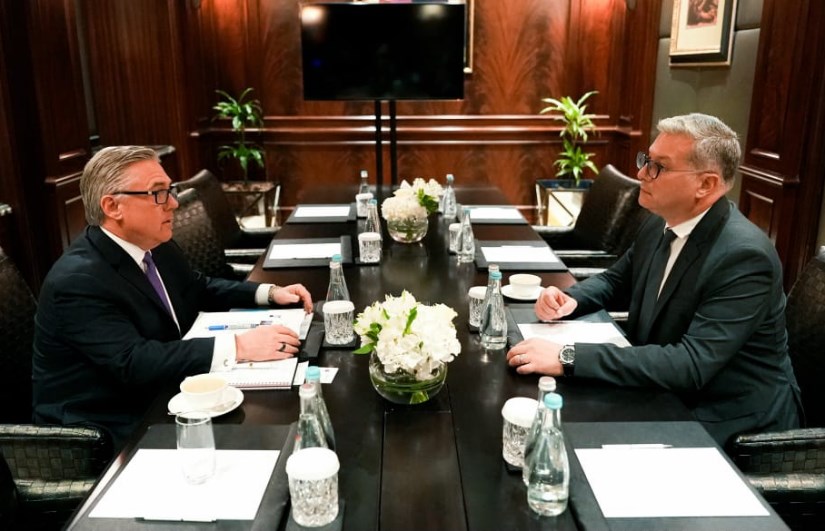 اجتماع وزير البترول مع رئيس شركة شيفرون